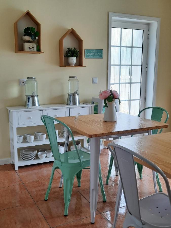 Smiling Places - Guest House In ラブルジェ エクステリア 写真